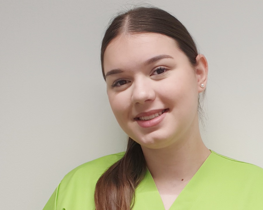 Anisa Kurteshi, Dentalassistentin – Zahnarztpraxis Coletti, Zunzgen